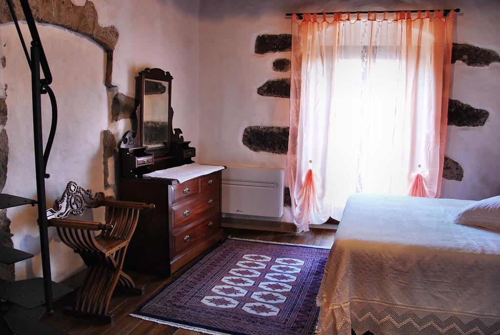 Casa Castori Bed & Breakfast Macomer Phòng bức ảnh